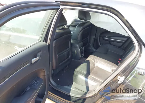 2016 Chrysler 300C Awd z USA, uszkodzony, nr VIN 2C3CCAKG2GH282785